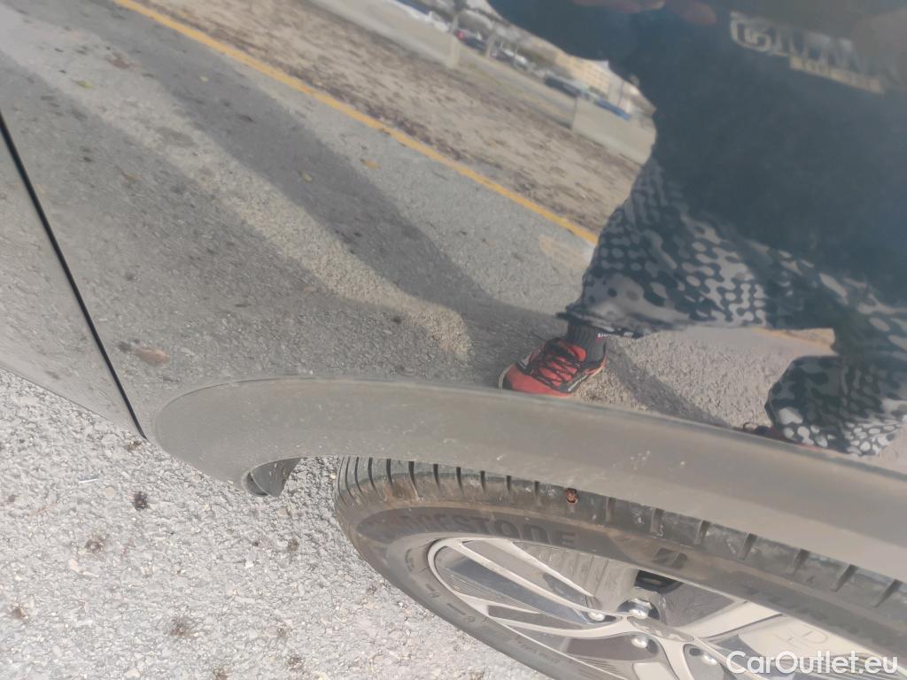  KIA  Niro KIA  1.6 GDi PHEV 104kW (141CV) Drive (AC) #8