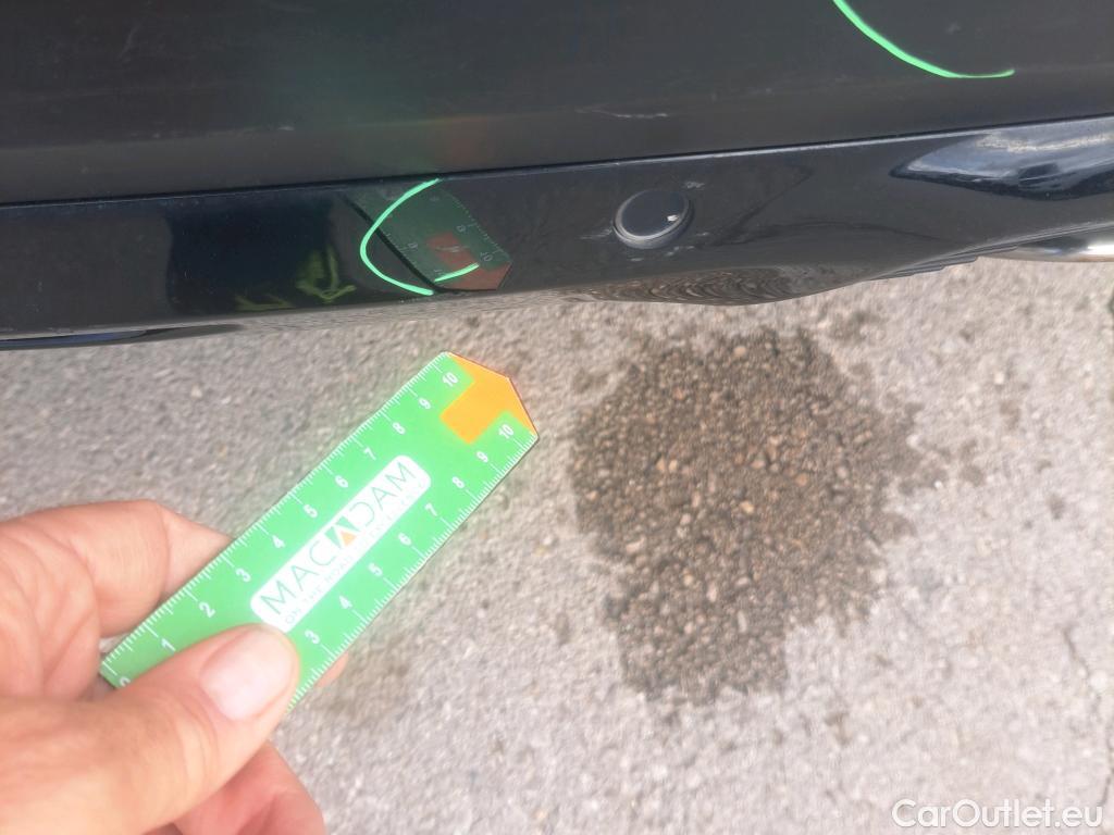  Citroen  C4 CITROEN  / 2020 / 5P / berlina con portón BlueHdi 130 S&S EAT8 Shine #33