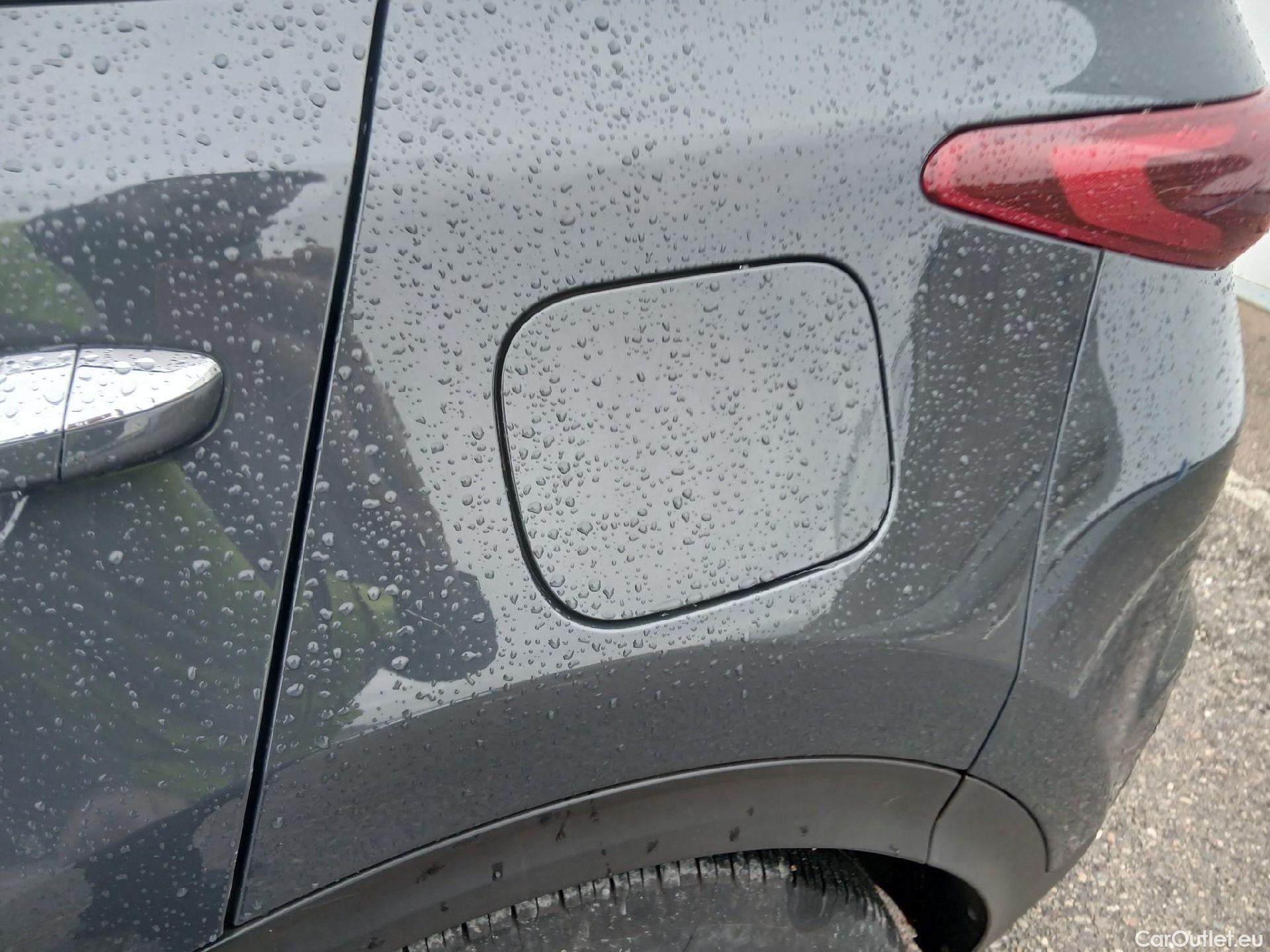  KIA  Sportage KIA  1.6MHEV Drive 100kW(136CV) 4x2(Crist Tintados)(CX) #12