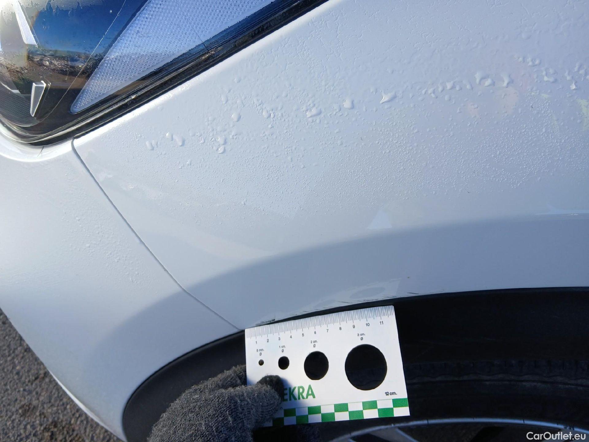  KIA  Niro KIA  / 2019 / 5P / crossover 1.6 GDi HEV 104kW (141CV) Drive #9