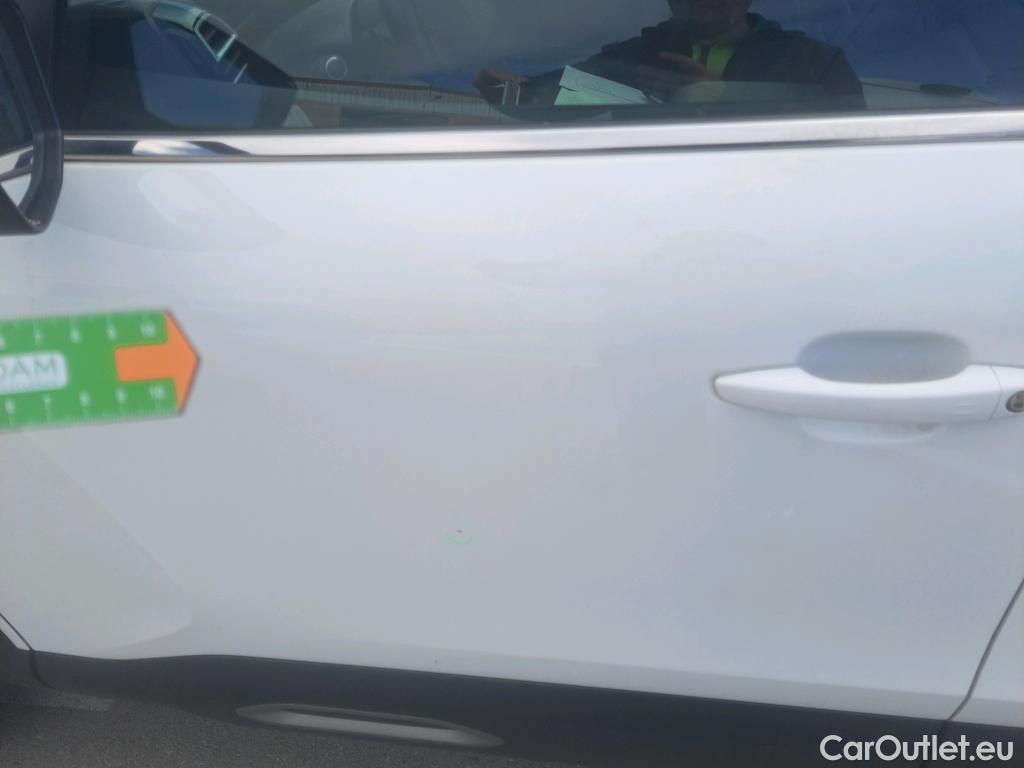  Citroen  C4 CITROEN  / 2020 / 5P / berlina con portón BlueHdi 130 S&S EAT8 Shine #47