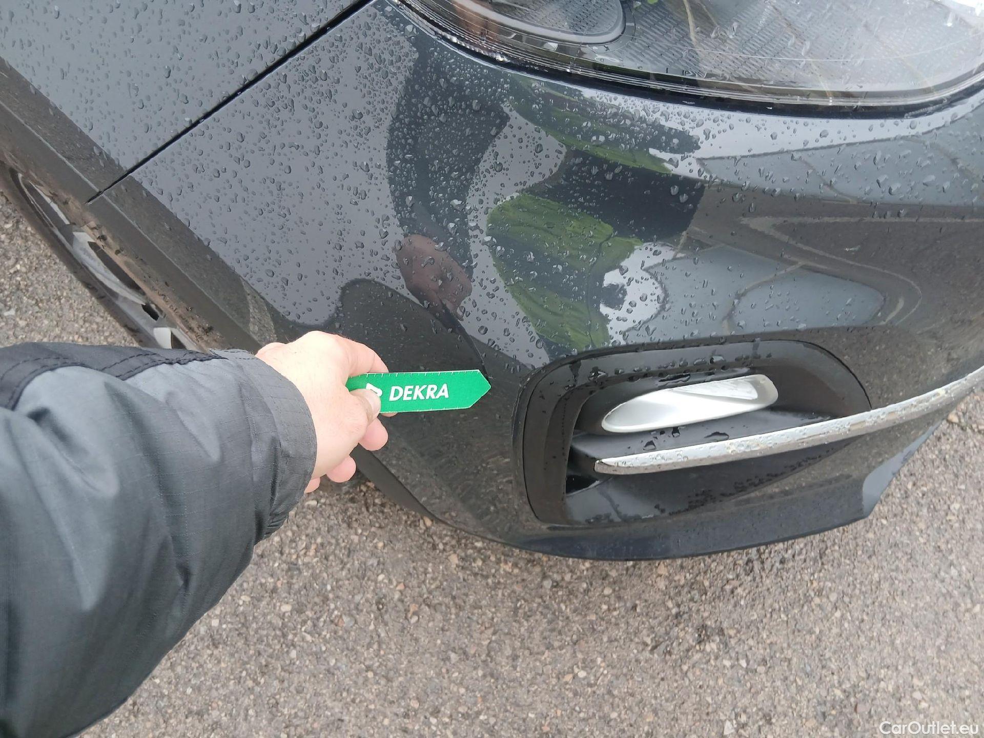  KIA  Sportage KIA  1.6MHEV Drive 100kW(136CV) 4x2(Crist Tintados)(CX) #1