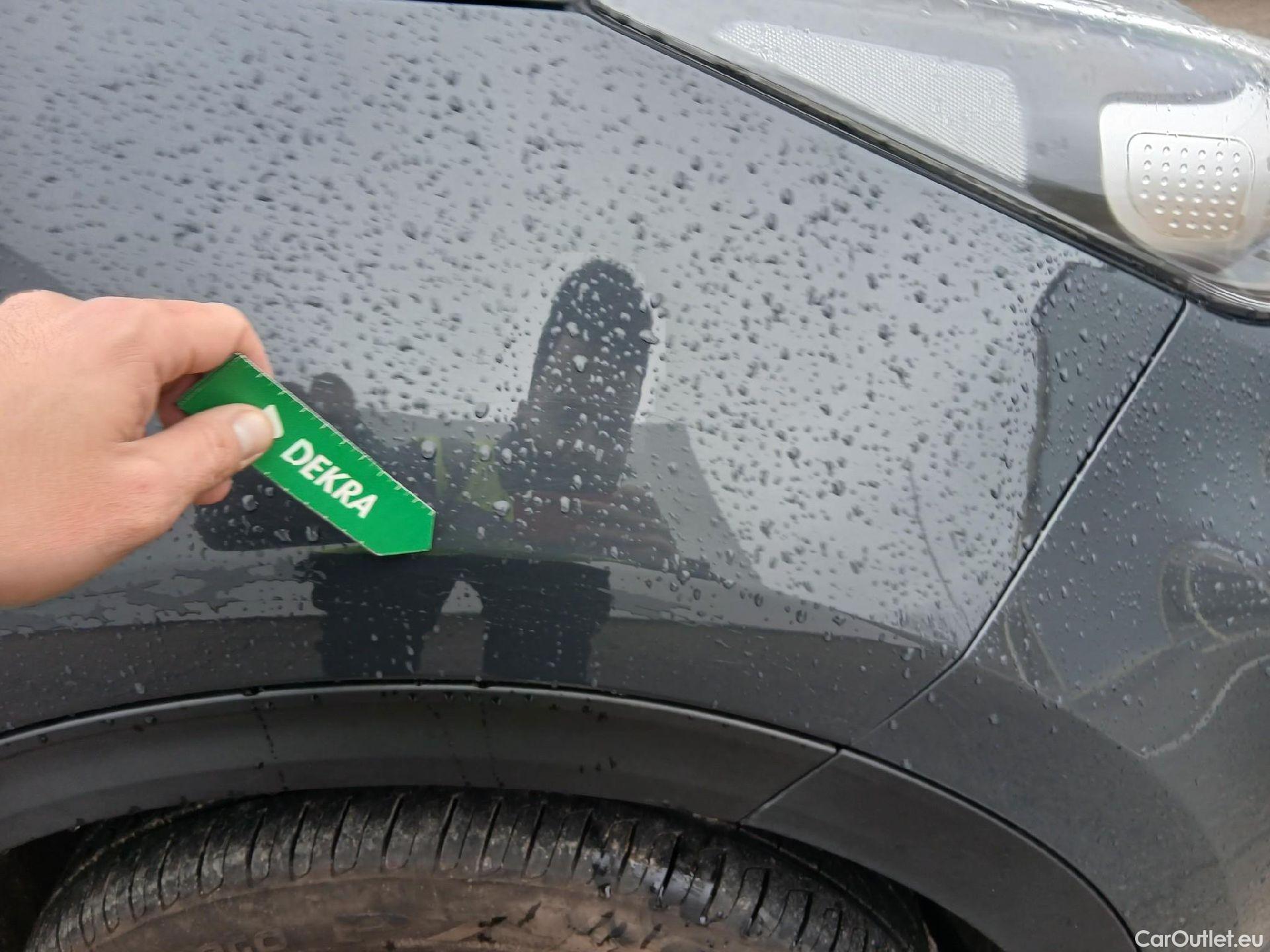  KIA  Sportage KIA  1.6MHEV Drive 100kW(136CV) 4x2(Crist Tintados)(CX) #30