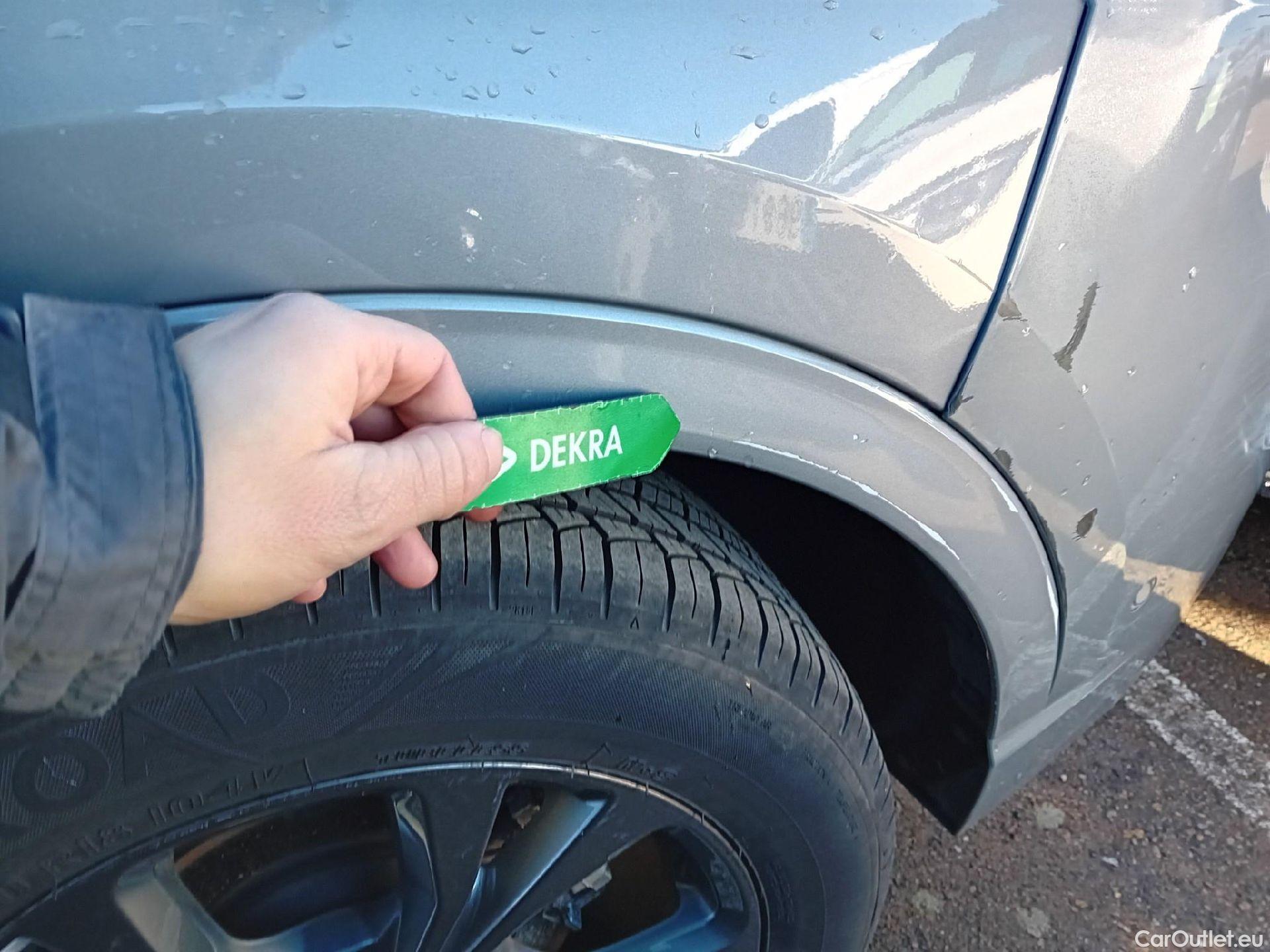  Ford  Kuga FORD  / 2019 / 5P / todoterreno ST-Line X 2.5 Duratec FHEV Auto #18