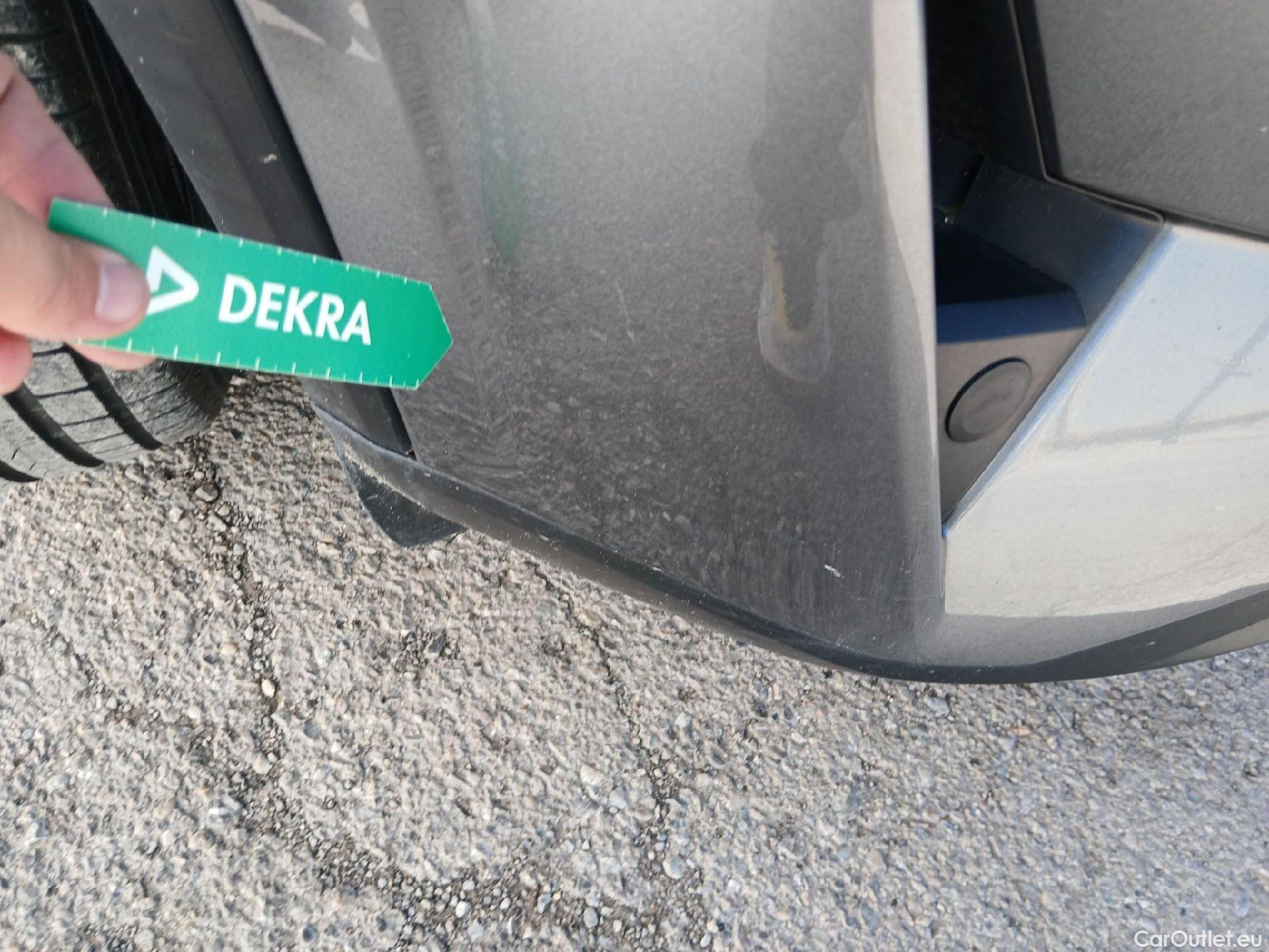  Nissan  Qashqai NISSAN  / 2021 / 5P / todoterreno DIG-T 116kW (158CV) mHEV Xtronic Acenta (AC) #5