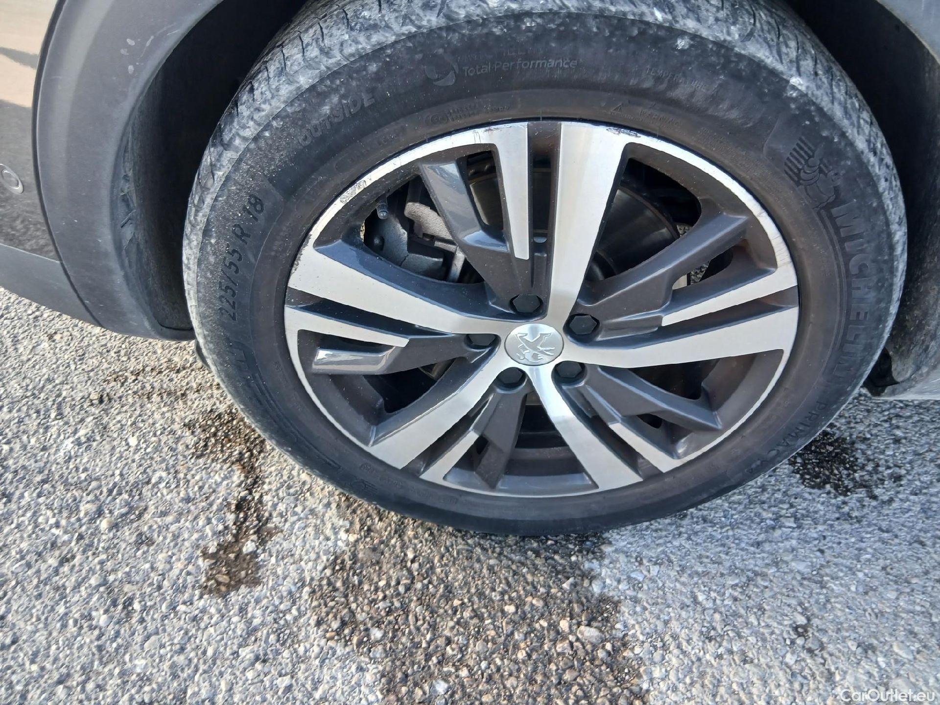  Peugeot  3008 PEUGEOT  Hybrid / 2020 / 5P / todoterreno 225 e-EAT8 Allure (AC2) #7