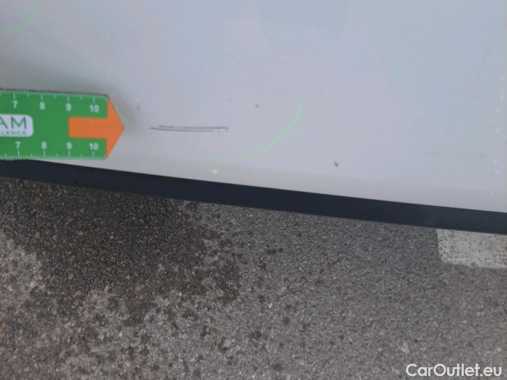  Peugeot  308 PEUGEOT  / 2017 / 5P / familiar SW Active Pack BlueHDi 130 S&S #14