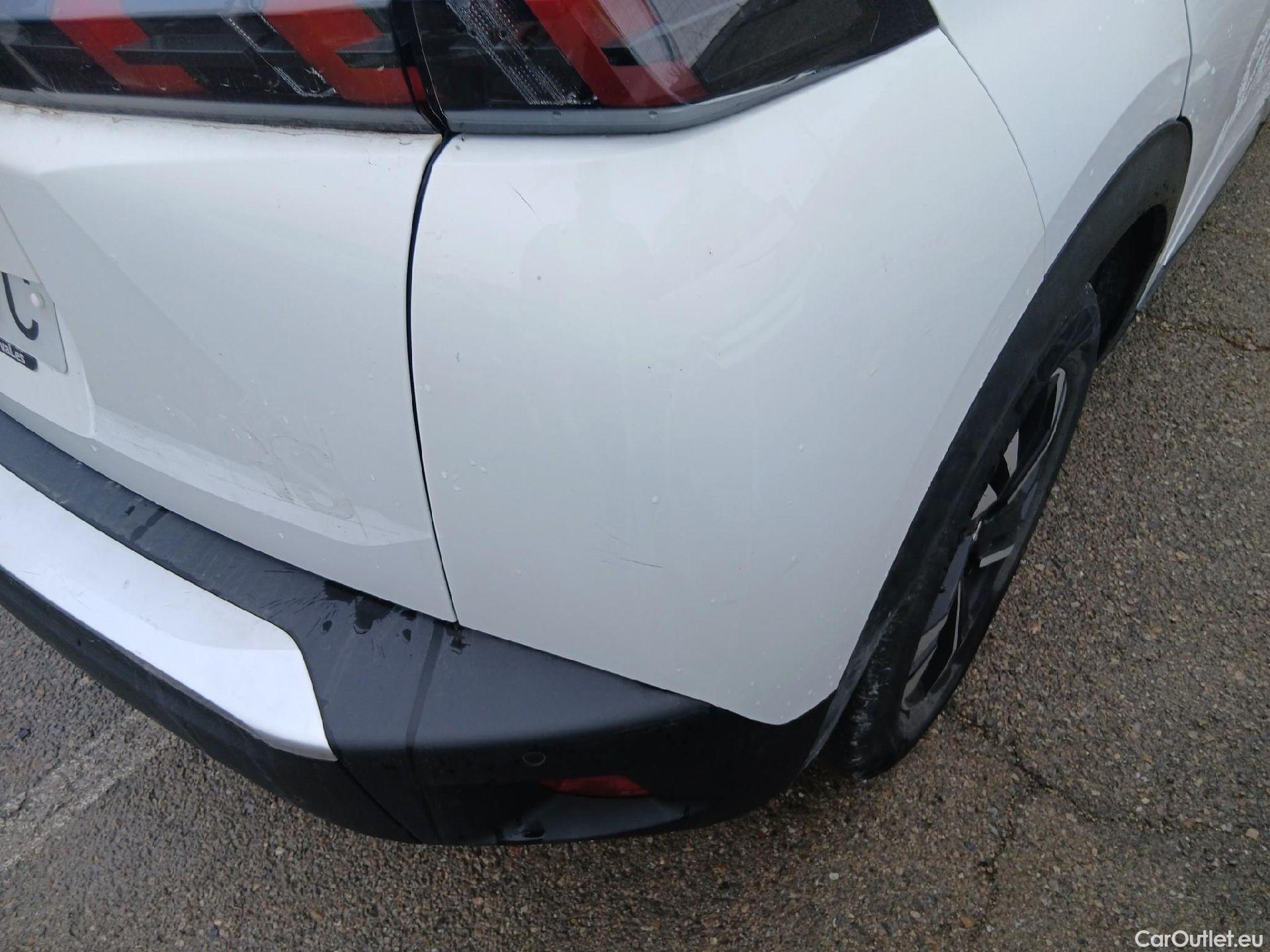  Peugeot  2008 PEUGEOT  / 2019 / 5P / todoterreno Allure BlueHDI 81kW (110CV) #26