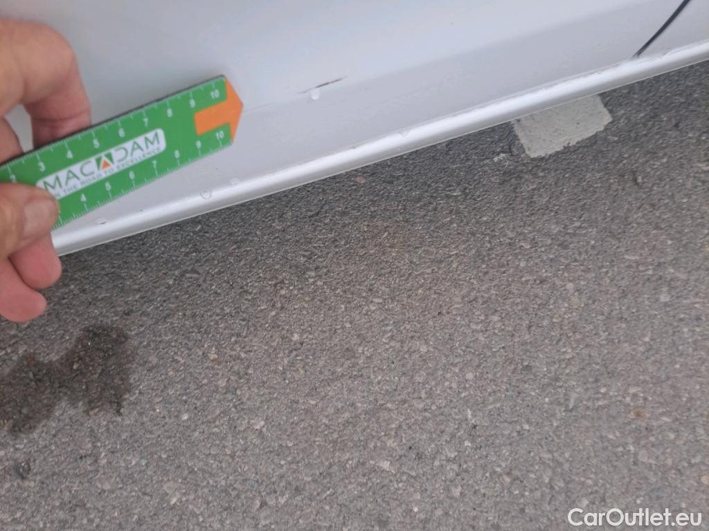  Peugeot  308 PEUGEOT  / 2017 / 5P / familiar SW Active Pack BlueHDi 130 S&S #5