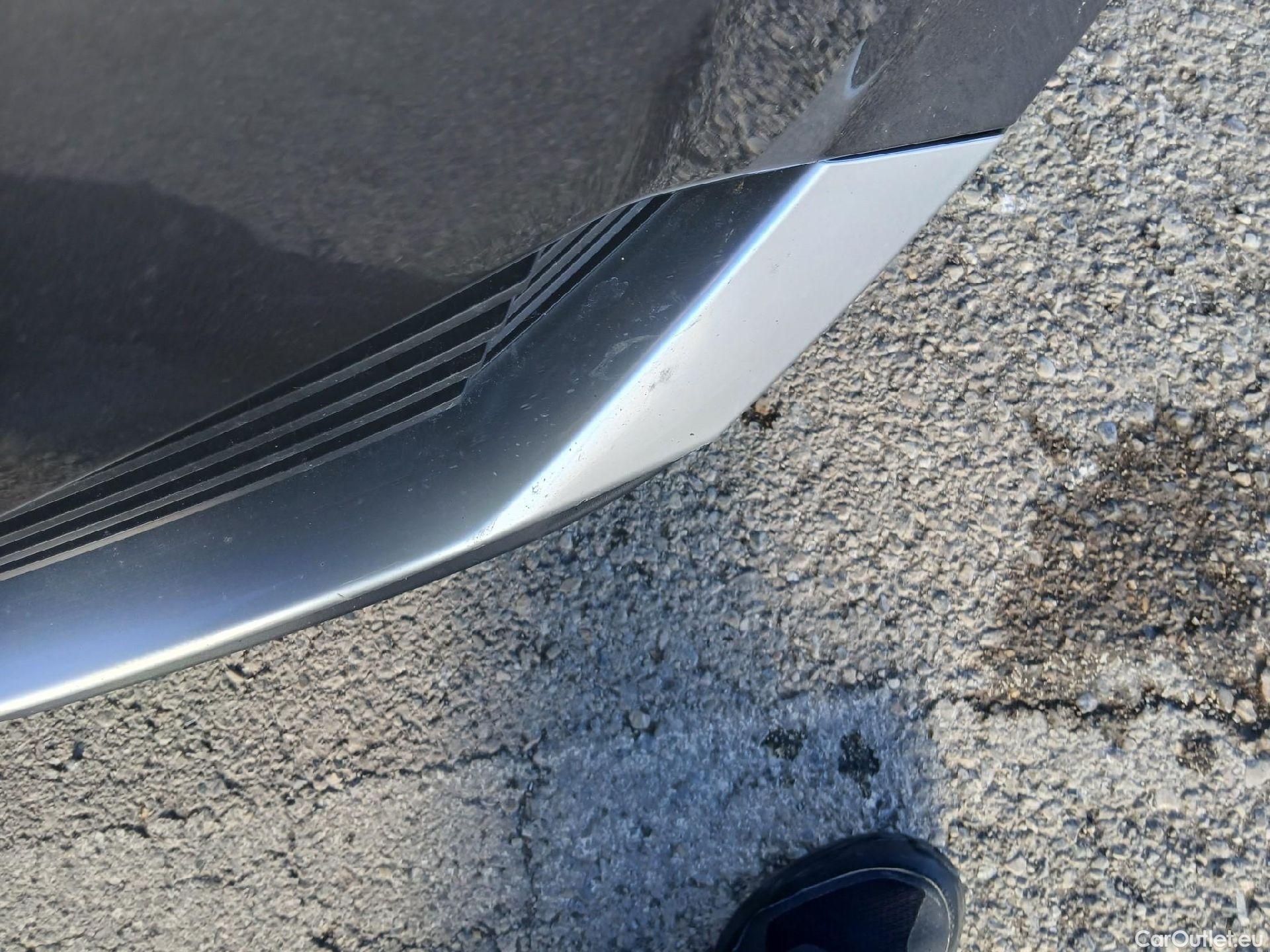  Peugeot  3008 PEUGEOT  Hybrid / 2020 / 5P / todoterreno 225 e-EAT8 Allure (AC2) #6