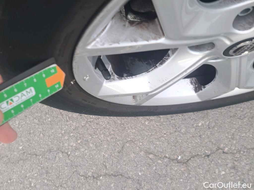  Nissan  Juke NISSAN  / 2019 / 5P / crossover DIG-T 84 kW (114 CV) 6M/T N-Connecta #32