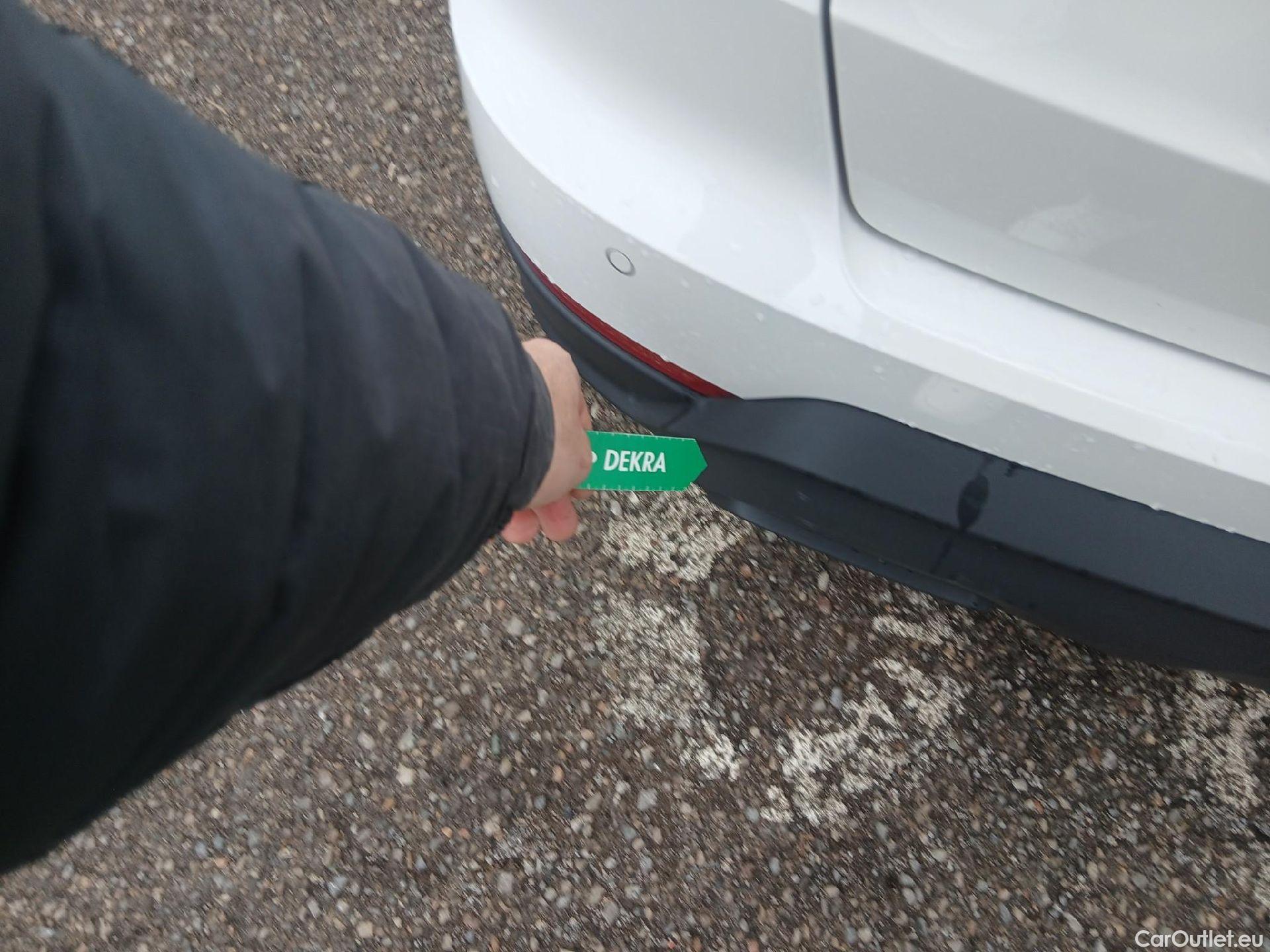  Seat  Arona  Style Special Edition 1.0 TSI 115CV MT6 6E #3