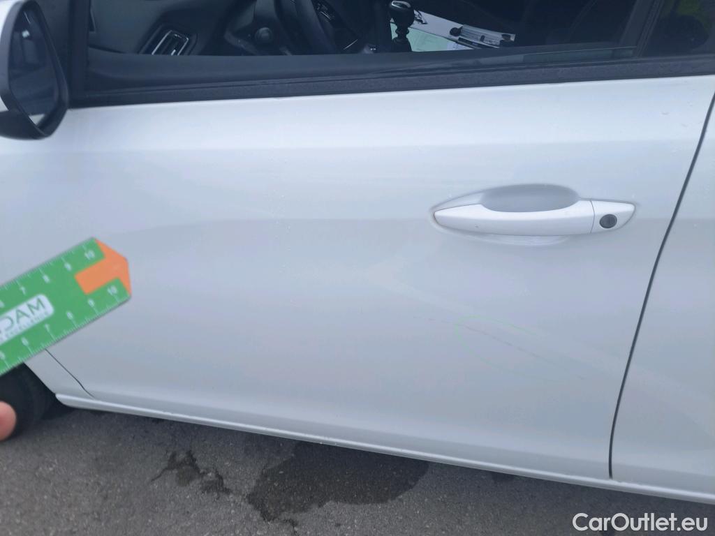  Peugeot  308 PEUGEOT  / 2017 / 5P / familiar SW Active Pack BlueHDi 130 S&S #16