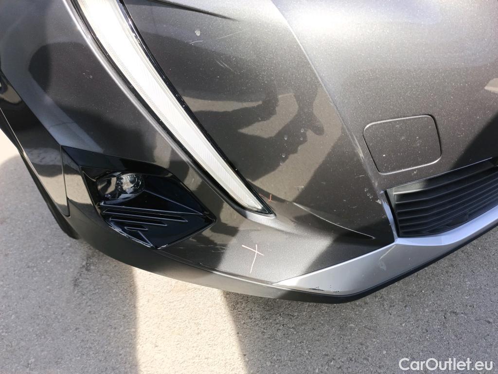  Peugeot  2008 PEUGEOT  / 2019 / 5P / todoterreno Allure Pack Puretech 130 S&S EAT8 (AC2) #10