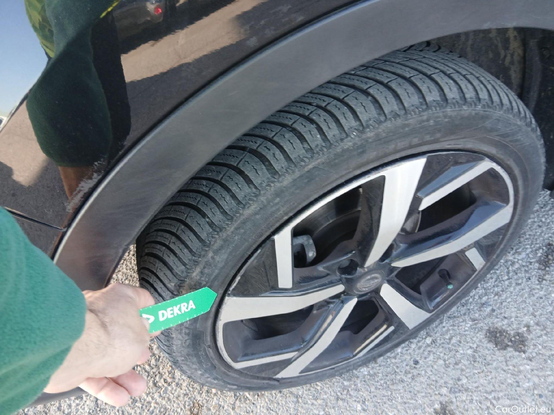  Nissan  Qashqai NISSAN  / 2017 / 5P / todoterreno dCi 85 kW (115 CV) E6D TEKNA+ #12