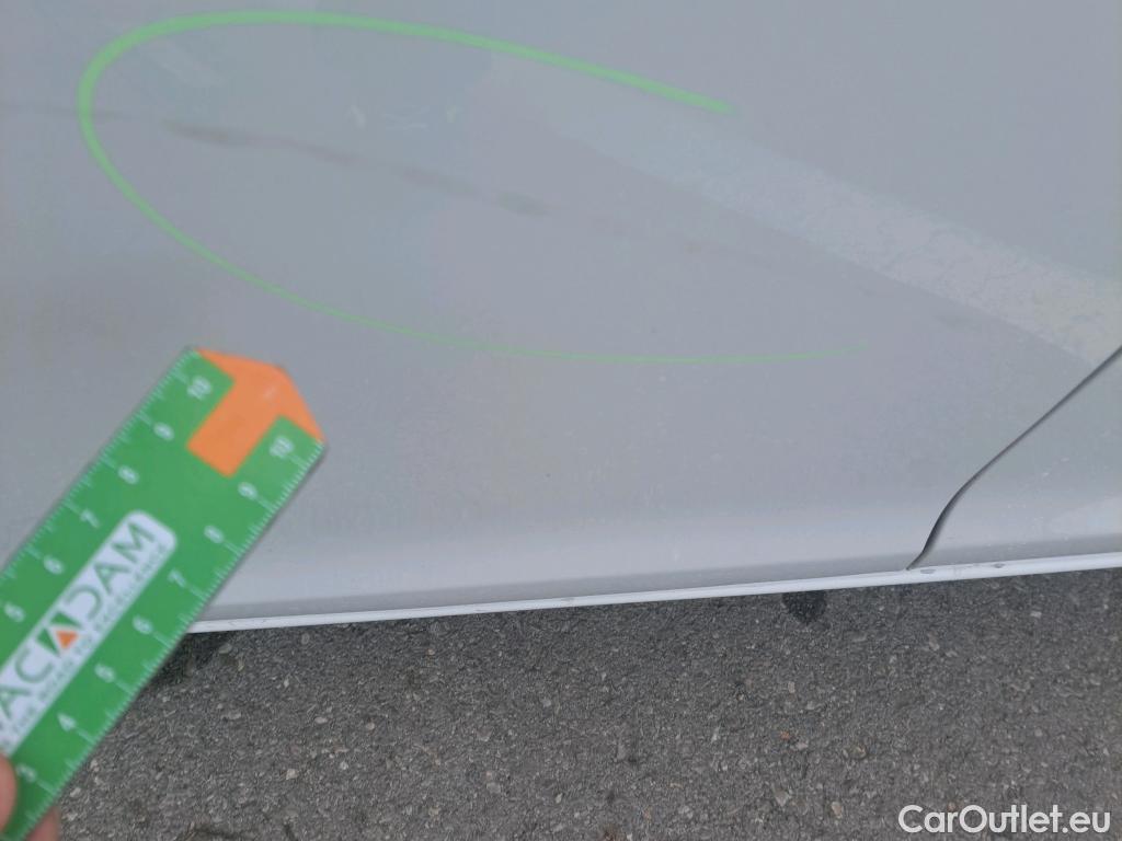  Peugeot  308 PEUGEOT  / 2017 / 5P / familiar SW Active Pack BlueHDi 130 S&S #17