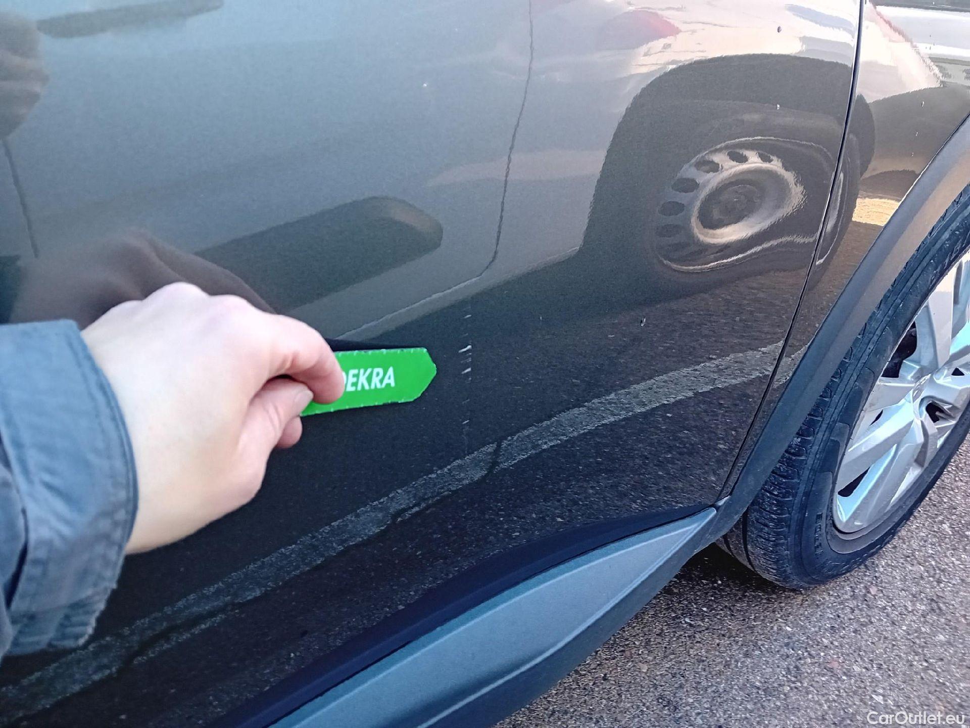  Peugeot  3008 PEUGEOT  / 2016 / 5P / todoterreno 1.5L BlueHDi 96kW (130CV) S&S Active (AC2) #18