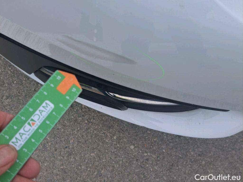  Peugeot  308 PEUGEOT  / 2017 / 5P / familiar SW Active Pack BlueHDi 130 S&S #10