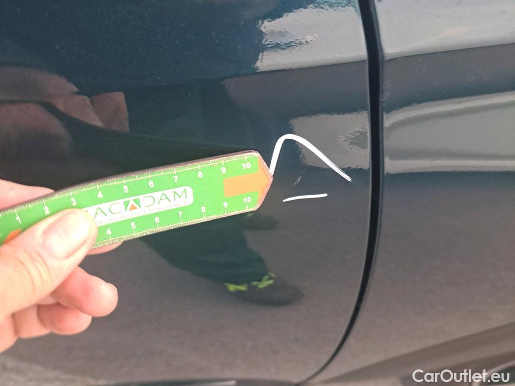  Peugeot  3008 PEUGEOT  Hybrid / 2020 / 5P / todoterreno 300 e-EAT8 GT #20