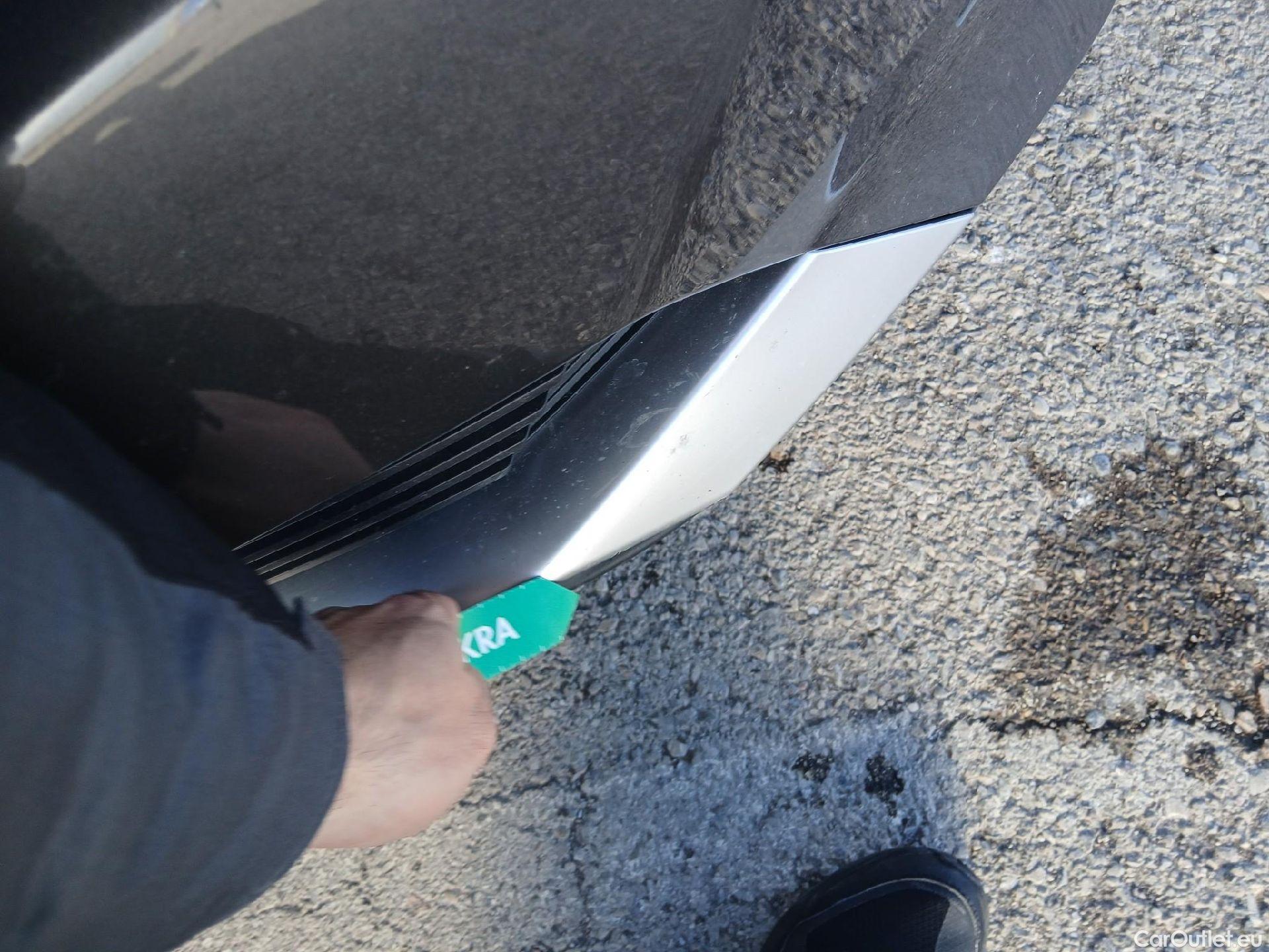  Peugeot  3008 PEUGEOT  Hybrid / 2020 / 5P / todoterreno 225 e-EAT8 Allure (AC2) #5