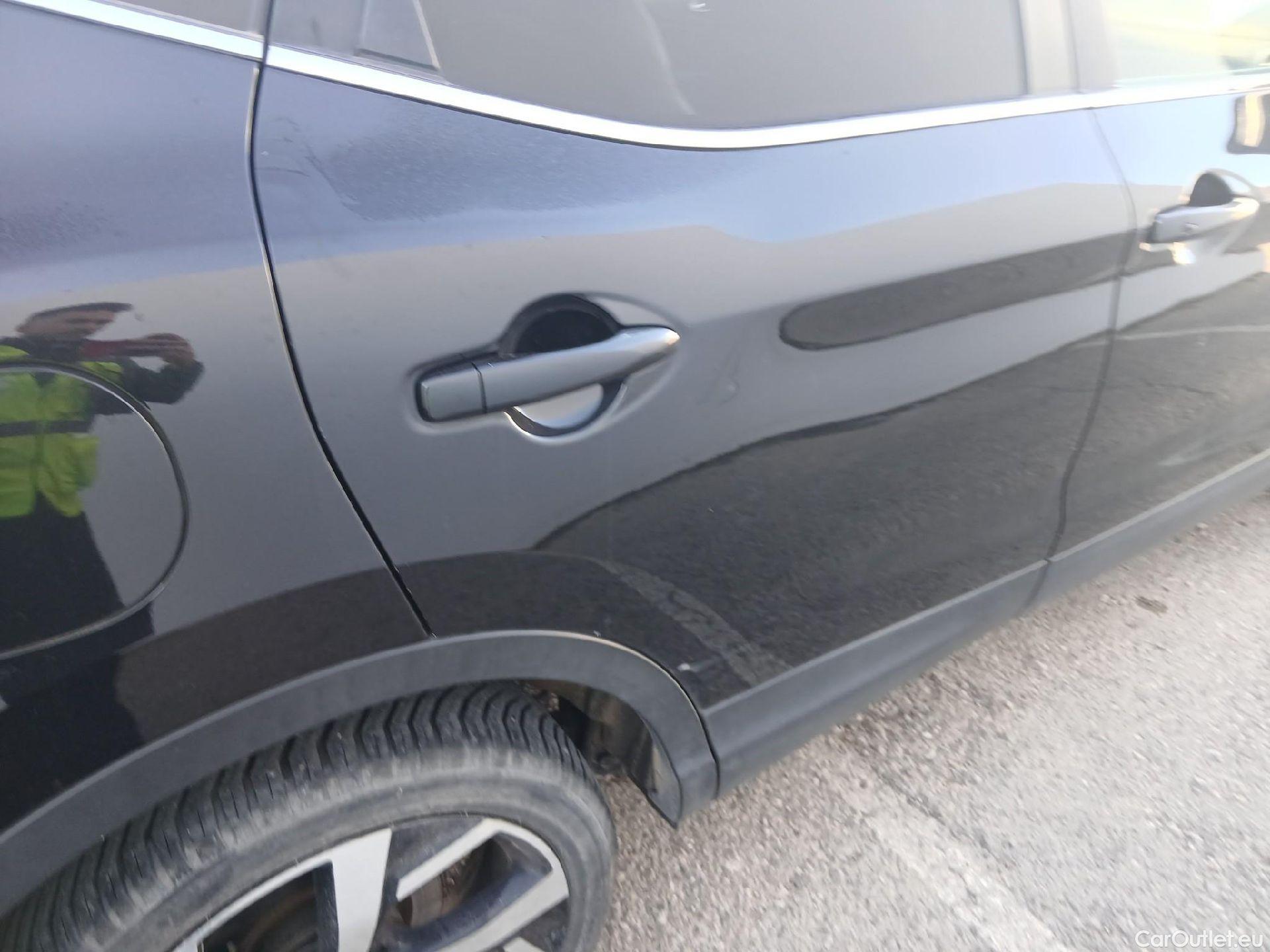  Nissan  Qashqai NISSAN  / 2017 / 5P / todoterreno dCi 85 kW (115 CV) E6D TEKNA+ #39