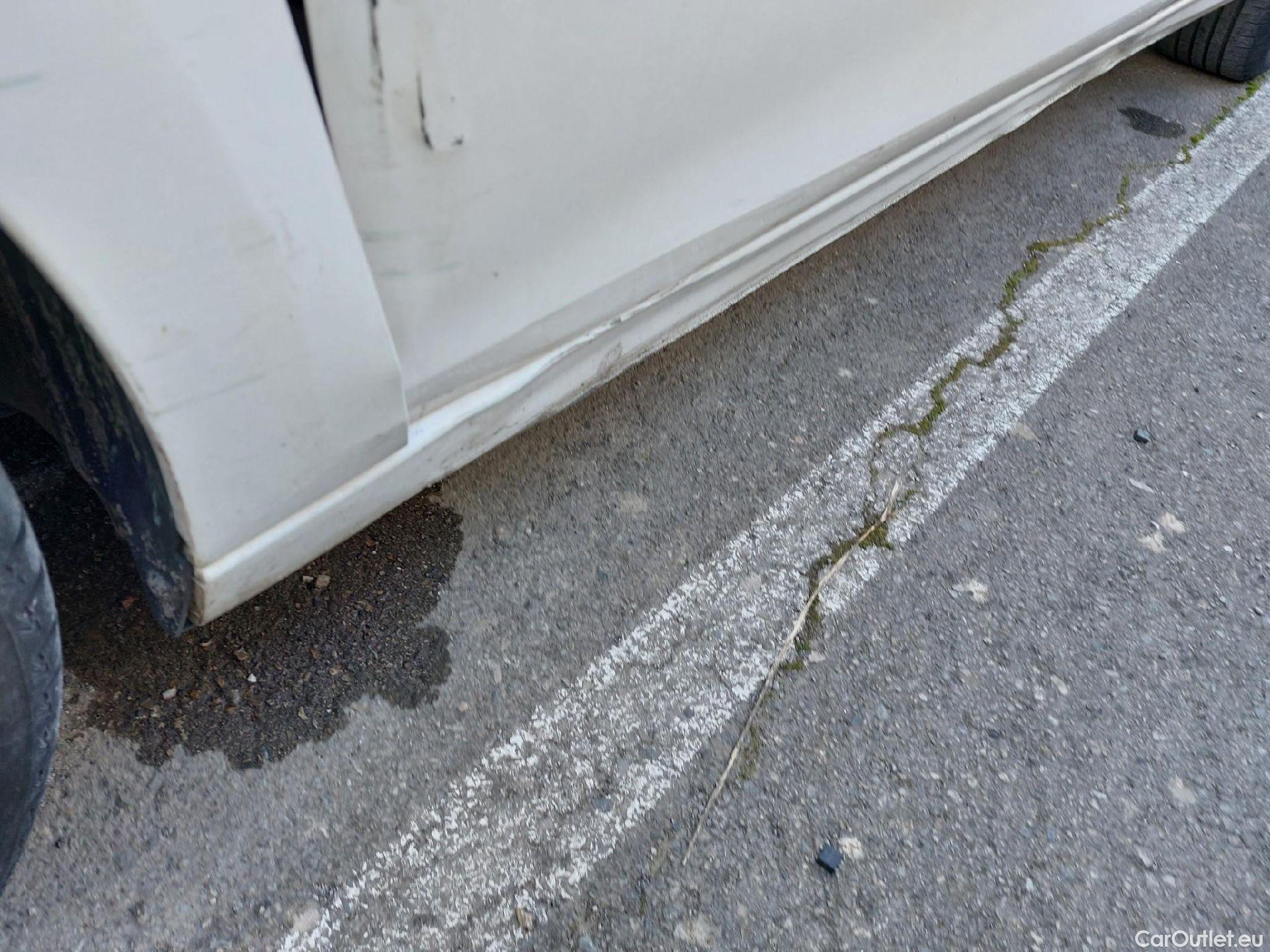  Opel  Corsa OPEL  / 2019 / 5P / berlina con portón 1.2T XHL 74kW (100CV) Edition #15