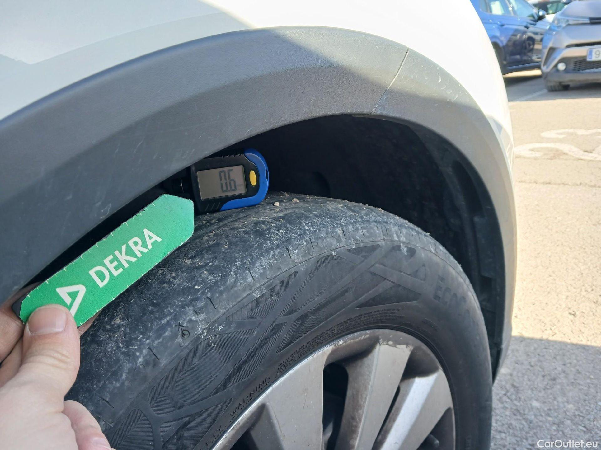  Seat  Arona  Style XM 1.0 TSI 110CV MT6 E6d * #3