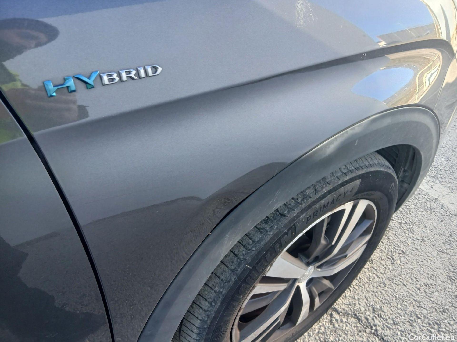  Peugeot  3008 PEUGEOT  Hybrid / 2020 / 5P / todoterreno 225 e-EAT8 Allure (AC2) #23