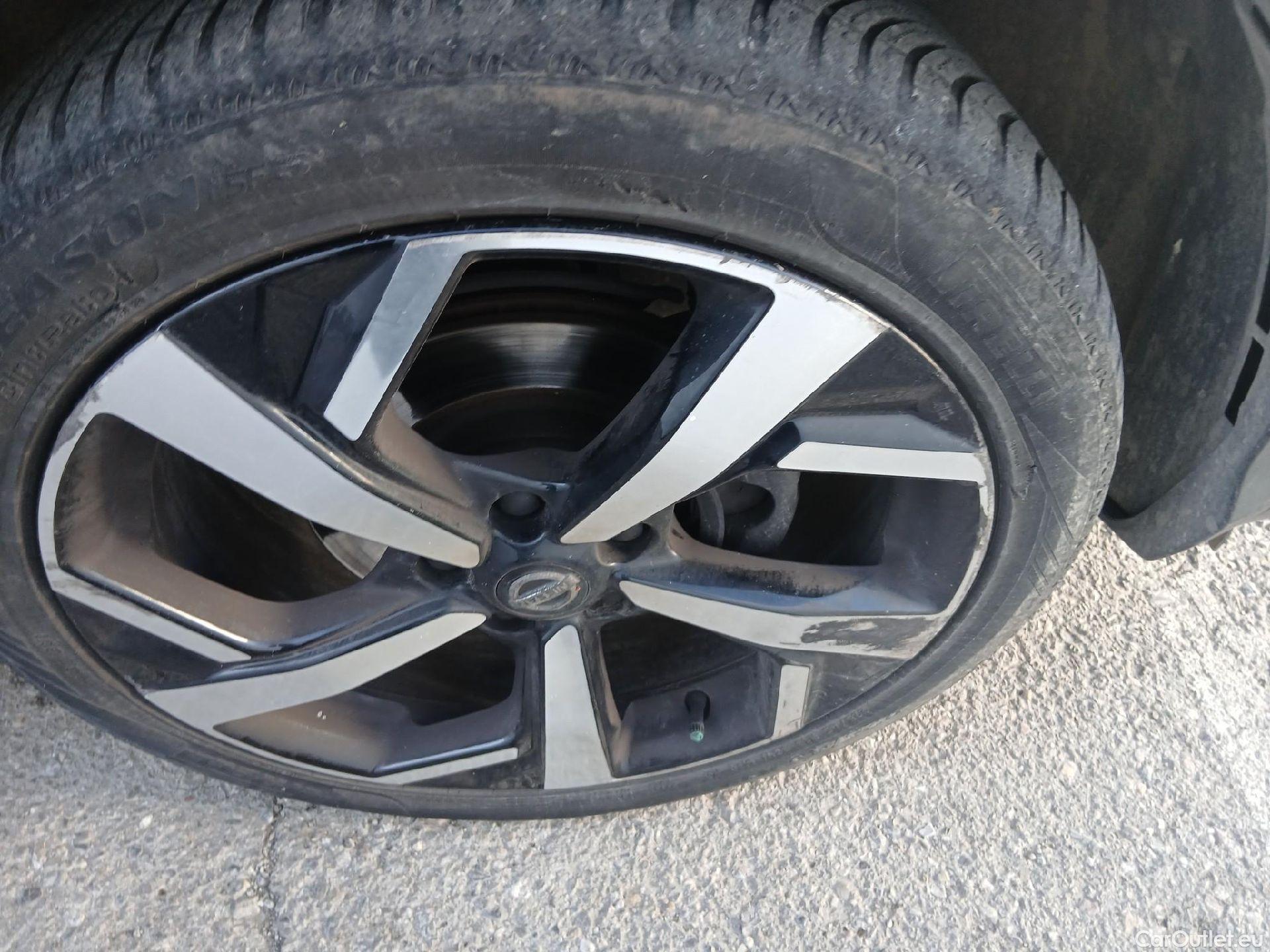  Nissan  Qashqai NISSAN  / 2017 / 5P / todoterreno dCi 85 kW (115 CV) E6D TEKNA+ #46