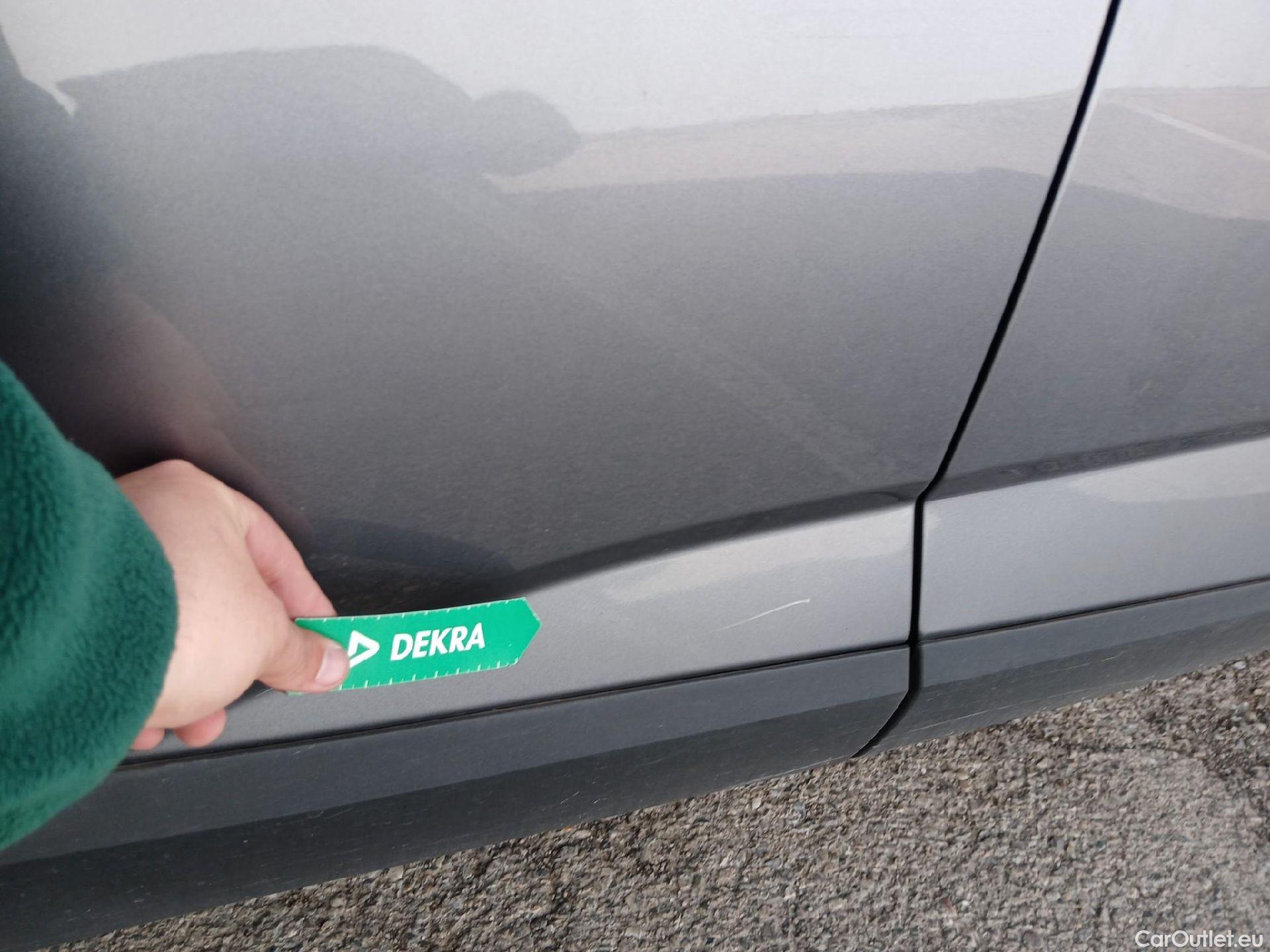  Nissan  Qashqai NISSAN  / 2021 / 5P / todoterreno DIG-T 116kW (158CV) mHEV Xtronic Acenta (AC) #19