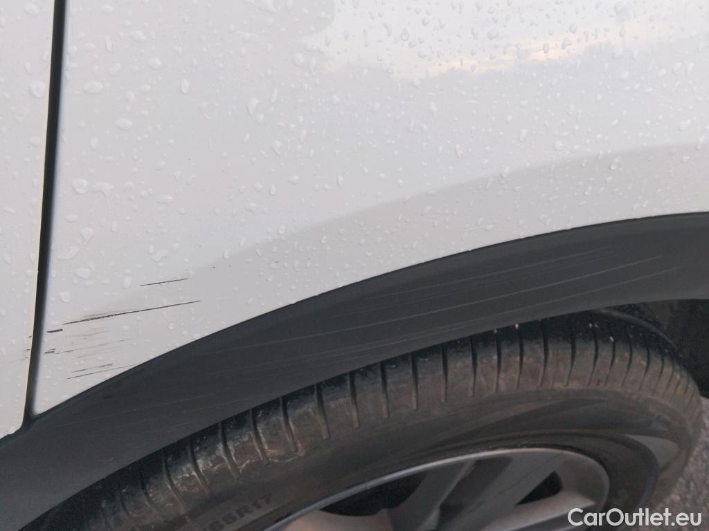  Opel   Grandland X OPEL Grandland / 2021 / 5P / todoterreno 1.5 CDTi Business Edition Auto #3