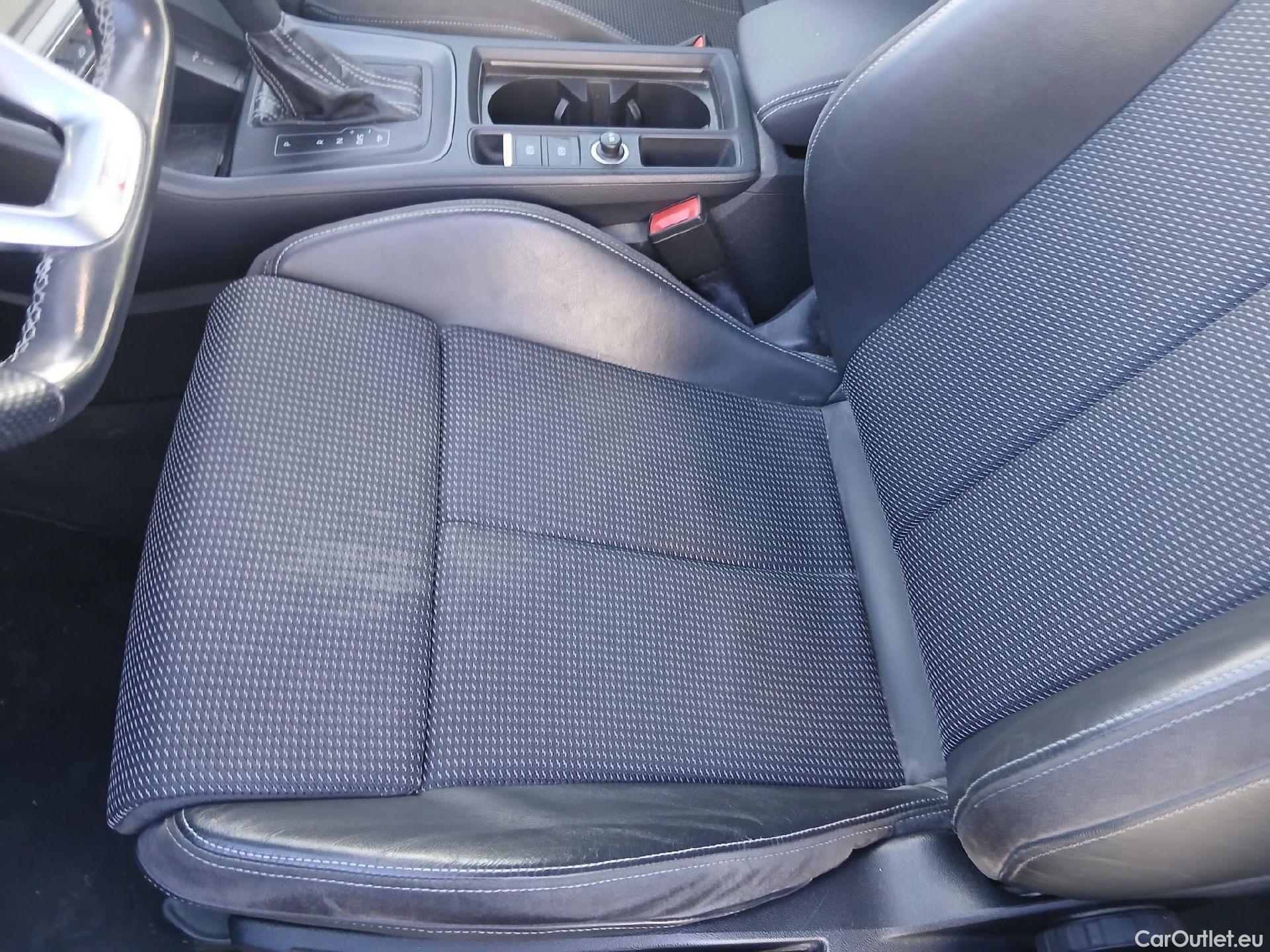  Audi  Q3 AUDI  / 2018 / 5P / todoterreno 45 TFSI e 180kW S tronic S Line #14