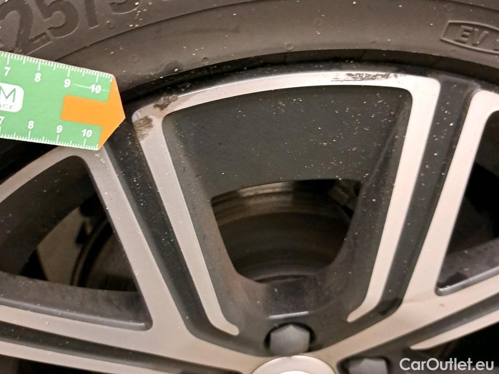  Volvo  V60 VOLVO  / 2018 / 5P / familiar 2.0 B3 (G) Essential Auto #10