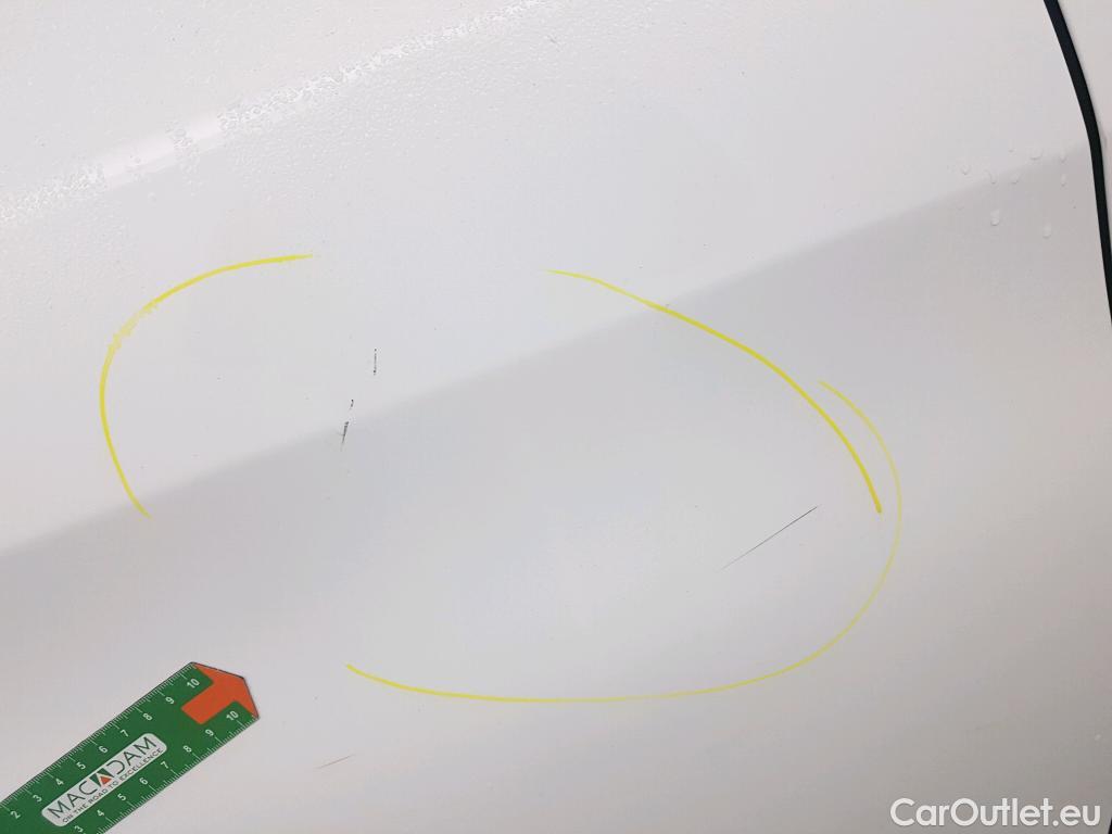  Peugeot  308 PEUGEOT  / 2017 / 5P / berlina con portón 5P Style BlueHDi 100 S&S 6 Vel. MAN #35