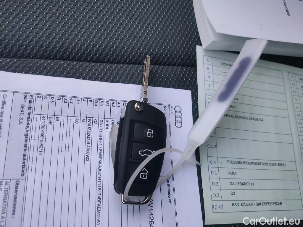  Audi  Q2 AUDI  / 2016 / 5P / todoterreno Design 30 TFSI 85kW (116CV) #2