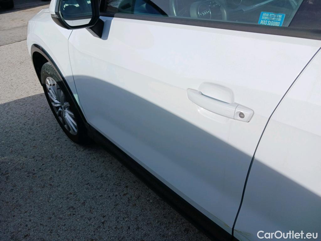  Audi  Q2 AUDI  / 2016 / 5P / todoterreno Design 30 TFSI 85kW (116CV) (AC) #5