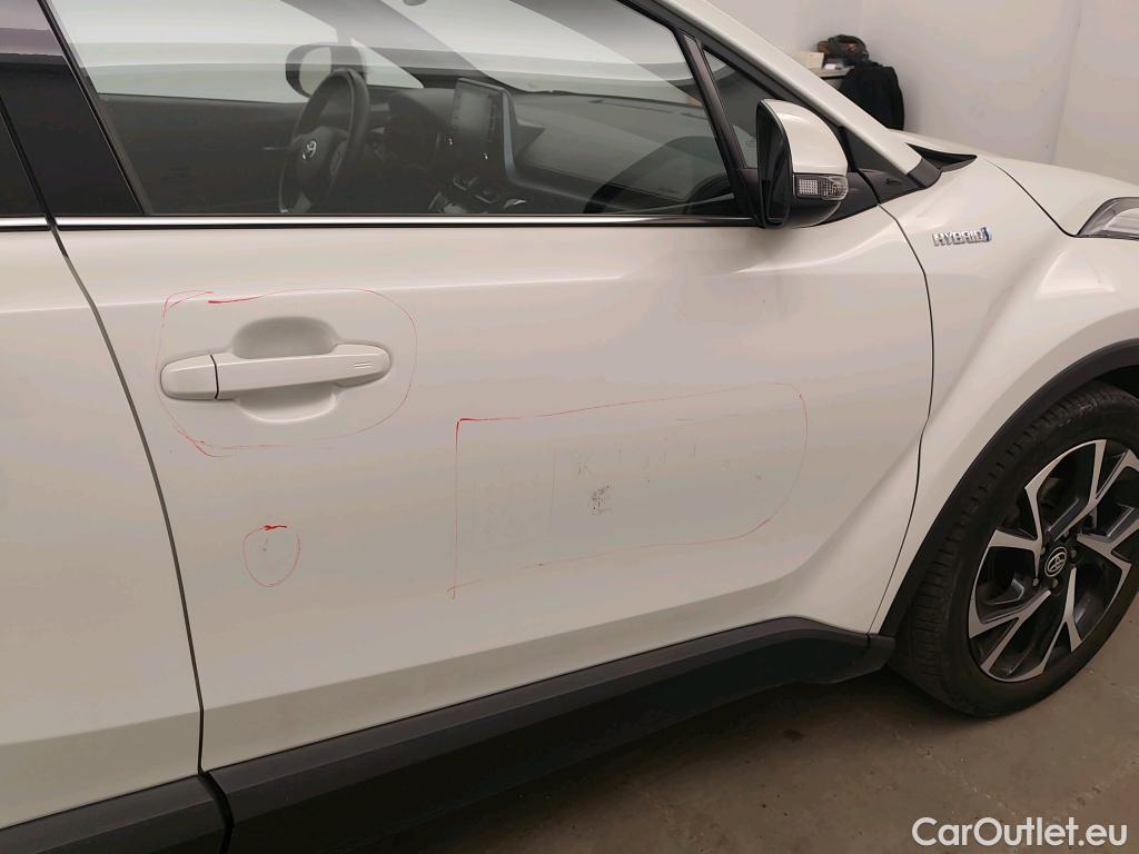  Toyota  C-HR TOYOTA  / 2016 / 5P / todoterreno 1.8 125H Advance #3