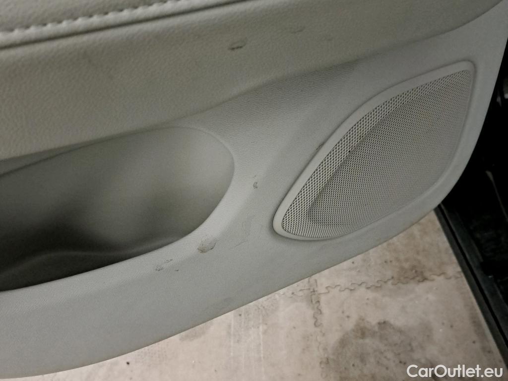  Volvo  V60 VOLVO  / 2018 / 5P / familiar 2.0 B3 (G) Essential Auto #15