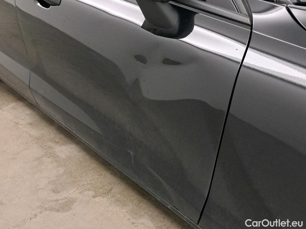  Volvo  V60 VOLVO  / 2018 / 5P / familiar 2.0 B3 (G) Essential Auto #1