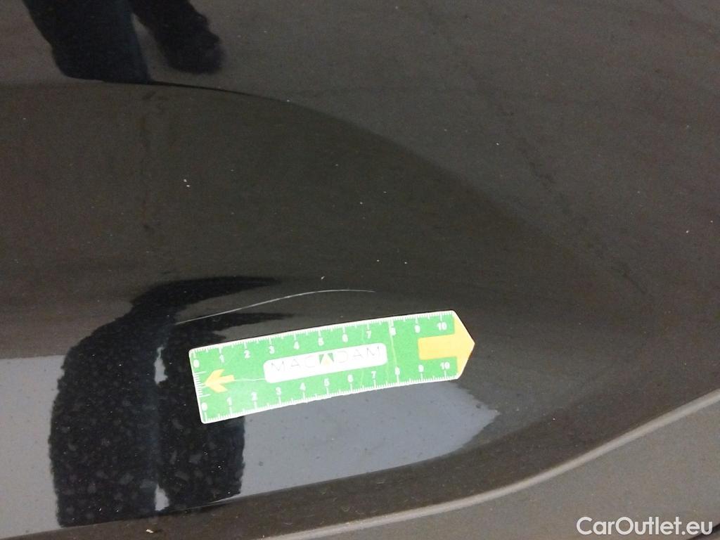  Volvo  XC 40 VOLVO XC40 / 2017 / 5P / todoterreno 2.0 T4 AWD Momentum Auto #2