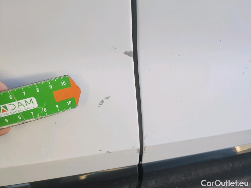  Audi  Q2 AUDI  / 2016 / 5P / todoterreno Design 30 TFSI 85kW (116CV) #8