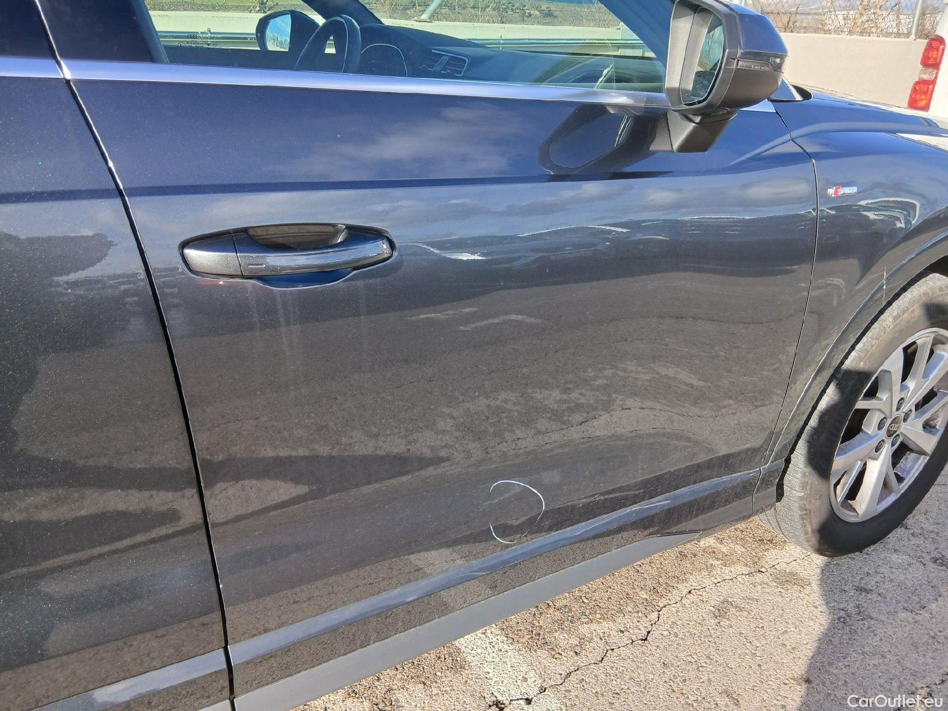  Audi  Q3 AUDI  / 2018 / 5P / todoterreno 45 TFSI e 180kW S tronic S Line #31