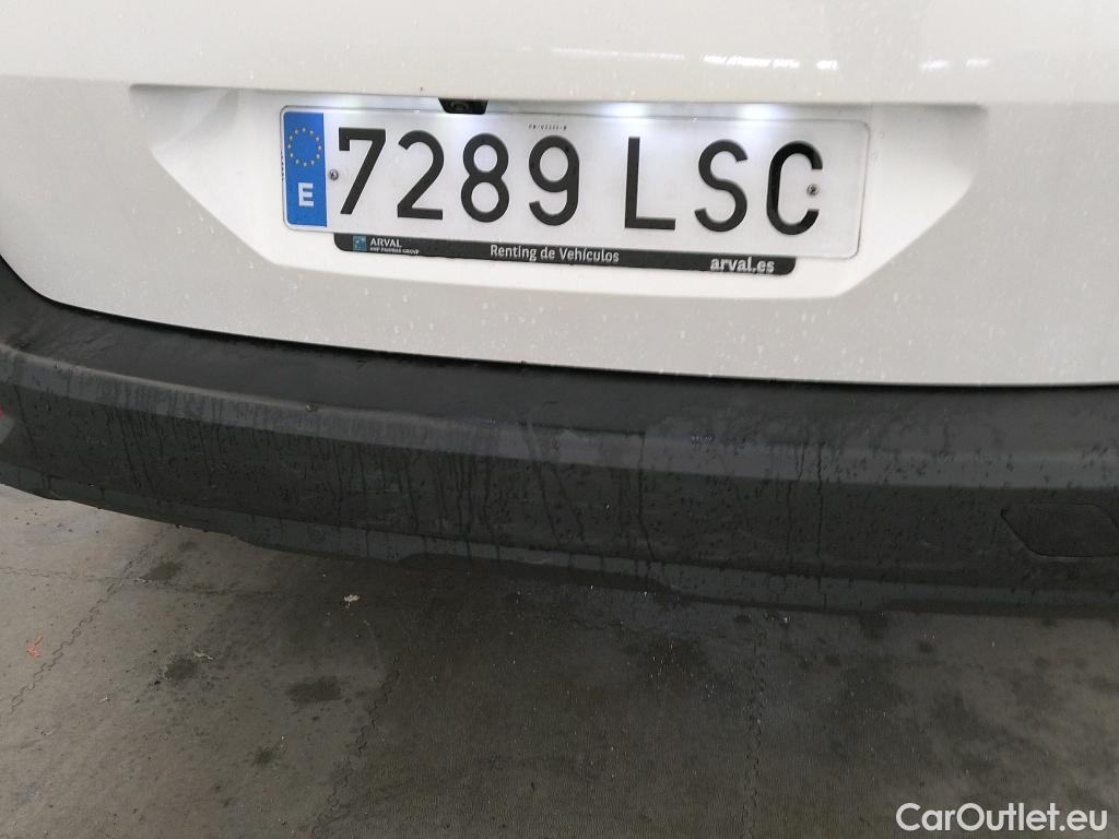  Peugeot  5008 PEUGEOT  / 2020 / 5P / todoterreno 1.2 PureTech 96KW S&S Active Pack EAT8 #13