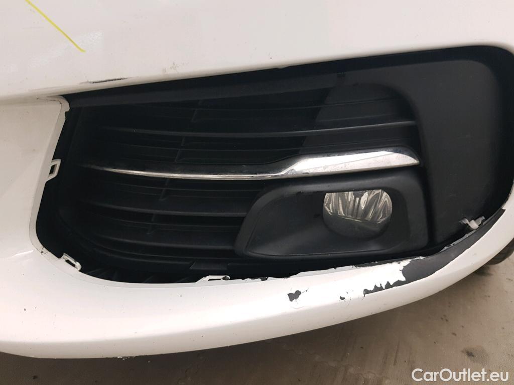  Peugeot  308 PEUGEOT  / 2017 / 5P / berlina con portón 5P Style BlueHDi 100 S&S 6 Vel. MAN #12