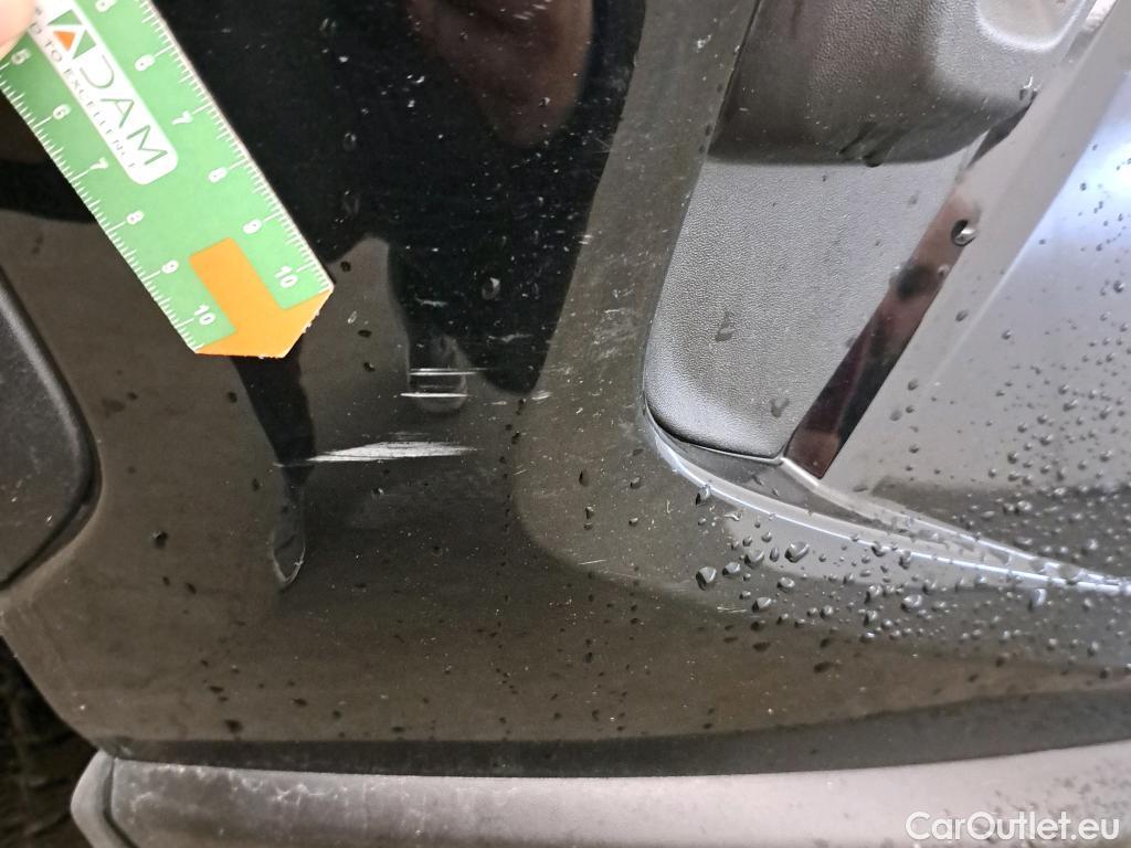  Toyota  RAV4 TOYOTA  / 2018 / 5P / todoterreno 2.5l 220H Advance #8