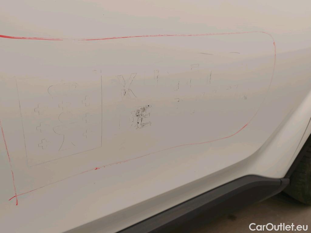  Toyota  C-HR TOYOTA  / 2016 / 5P / todoterreno 1.8 125H Advance #4