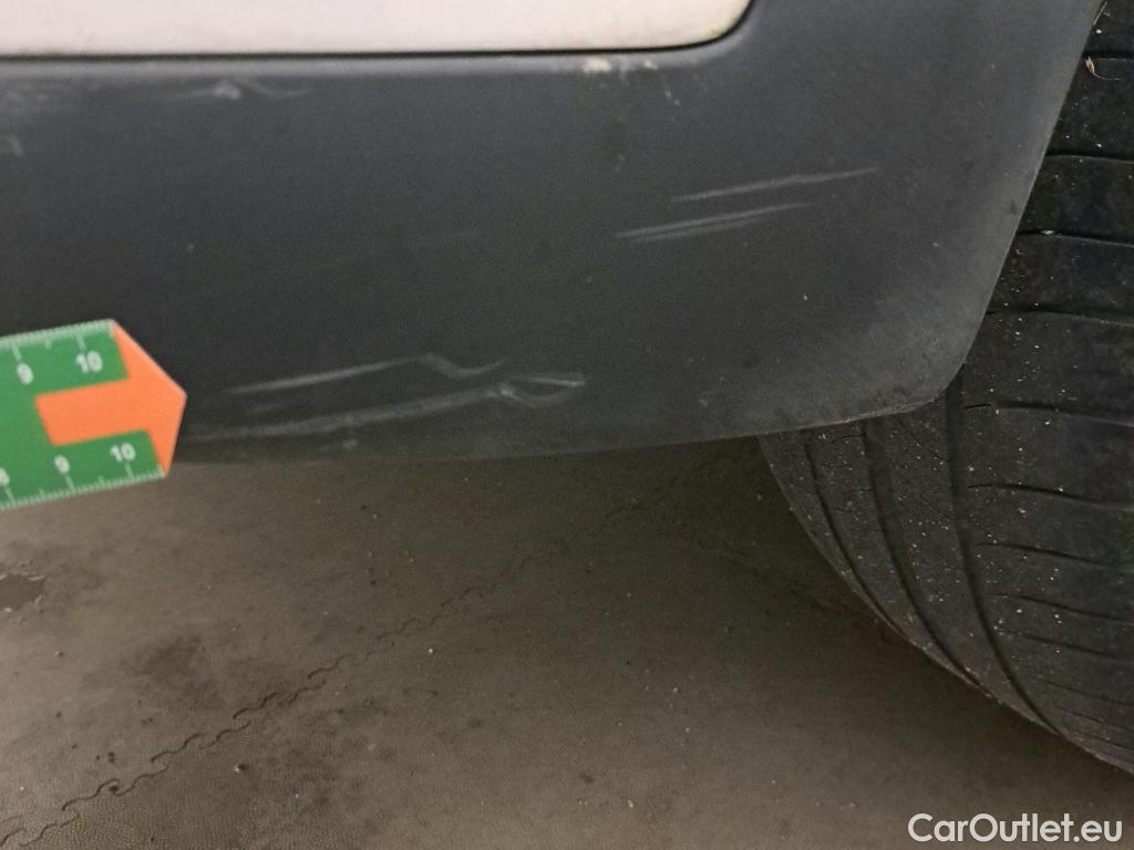  KIA  Niro KIA  Hïbrido Enchufable / 2016 / 5P / crossover 1.6 GDi Híbrido Enchufable 104kW Drive #31