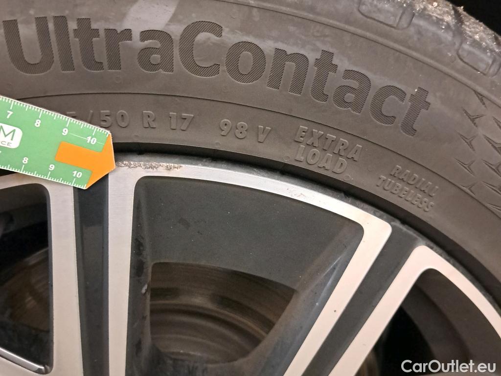  Volvo  V60 VOLVO  / 2018 / 5P / familiar 2.0 B3 (G) Essential Auto #8