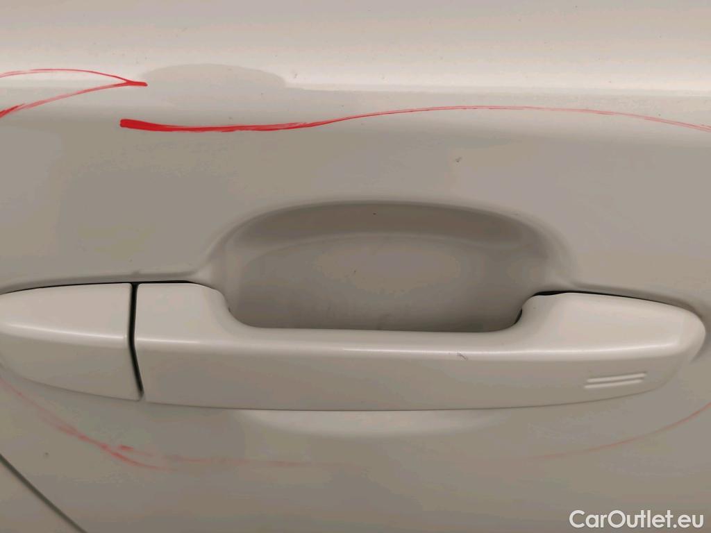  Toyota  C-HR TOYOTA  / 2016 / 5P / todoterreno 1.8 125H Advance #16