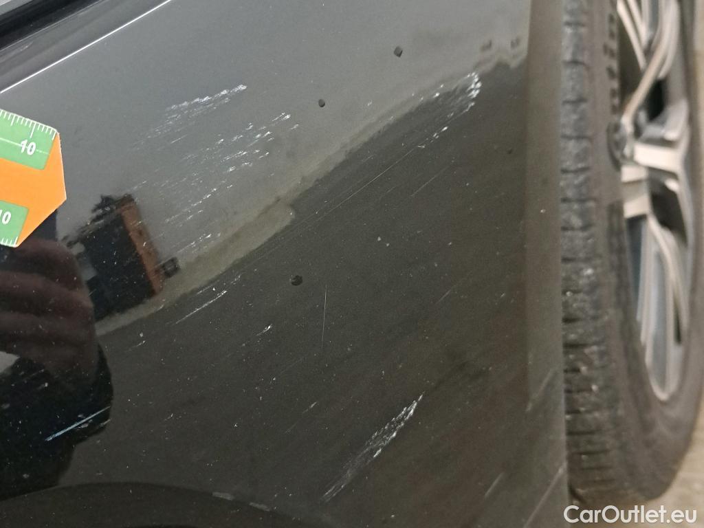  Volvo  V60 VOLVO  / 2018 / 5P / familiar 2.0 B3 (G) Essential Auto #22